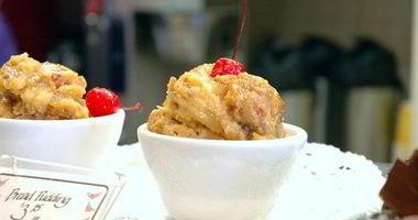 Рецепт Теплого вишневого пудинга с ромом