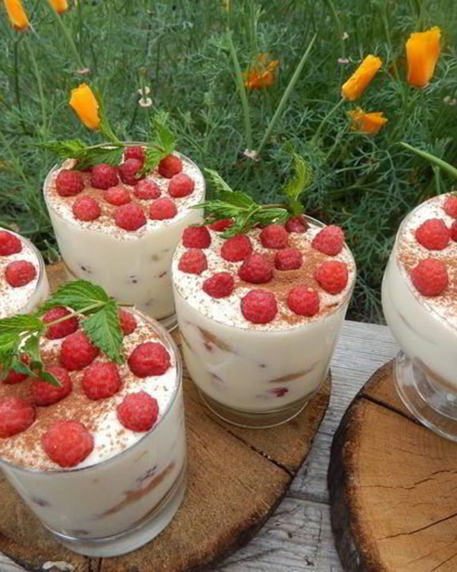 Рецепт малинового тирамису