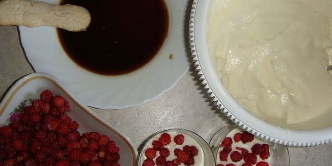 Рецепт малинового тирамису