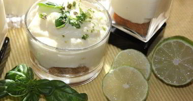 Рецепт Тирамису с лаймом и свежим базиликом