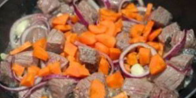 Рецепт азу из говядины с огурцами