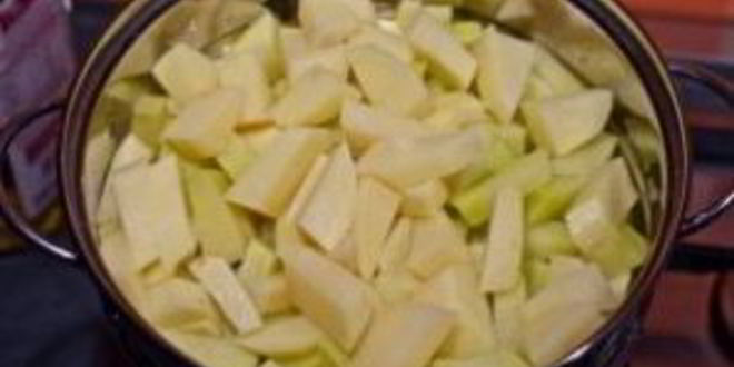 Рецепт азу из говядины с огурцами