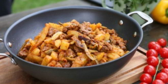 Рецепт Азу по-татарски с солеными огурцами