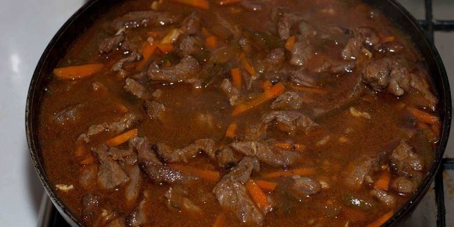 Рецепт азу с солеными огурцами и с картошкой