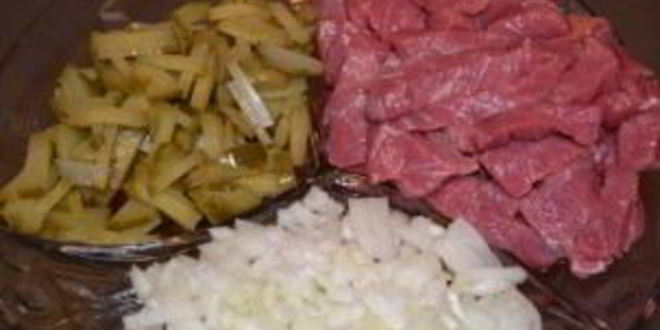 Рецепт азу с солеными огурцами