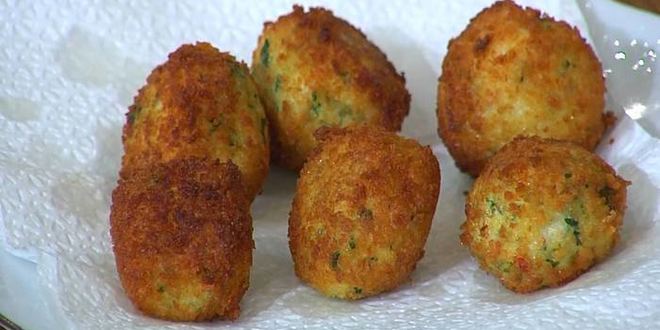 Рецепт биточков из крабового мяса, огурцов и каперсов