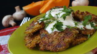 Рецепт Драников из тыквы и картофеля с шампиньонами