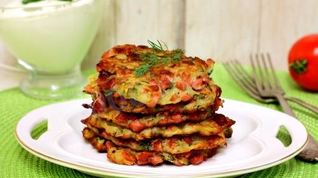 Рецепт Драников с колбаской и зеленью