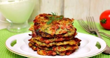 Рецепт Драников с колбаской и зеленью