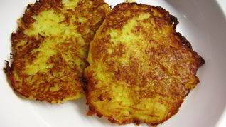Рецепт Драников с луком и салом
