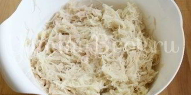 Рецепт драников с мясом в горшочках