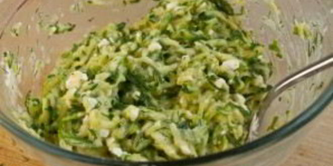 Рецепт драников с сыром и зеленым луком