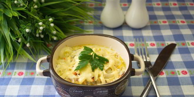 Рецепт Драников в горшочках с мясом