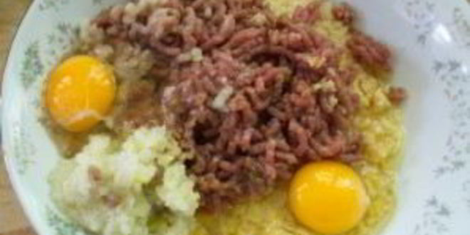 Рецепт драников в горшочках с мясом