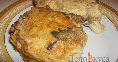 Рецепт Картофельных драников с мясом под грибным соусом
