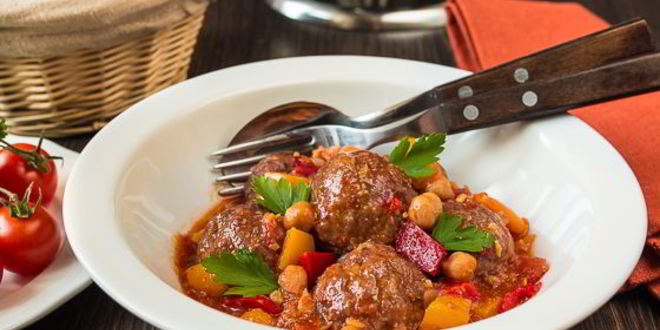 Рецепт фрикаделек из баранины в овощном соусе