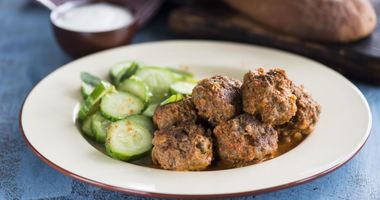 Рецепт Фрикаделек с огуречным салатом