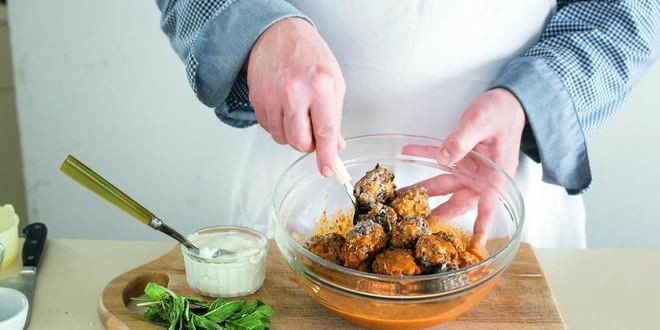 Рецепт фрикаделек с огуречным салатом