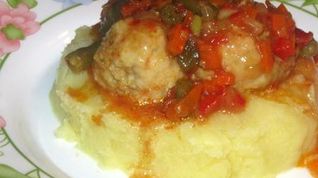 Рецепт Фрикаделек с овощами в кисло-сладком соусе