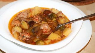 Рецепт Грибов с фрикадельками в горшочках