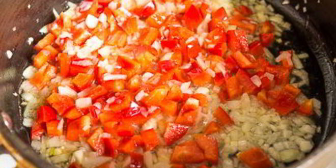 Рецепт карри с фрикадельками и сладким перцем