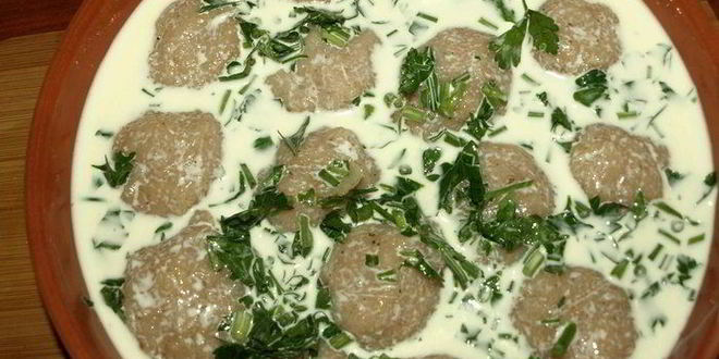 Рецепт куриных фрикаделек, запеченных в сливках