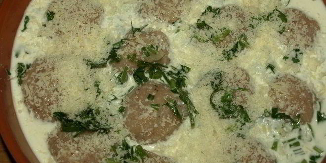 Рецепт куриных фрикаделек, запеченных в сливках