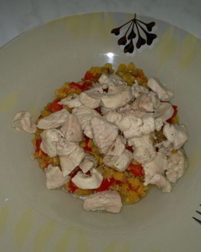 Рецепт чечевицы с сладким перцем и чесноком и куриная грудка с зирой и кориандром