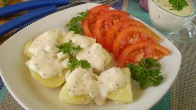 Рецепт картофеля под сырным соусом