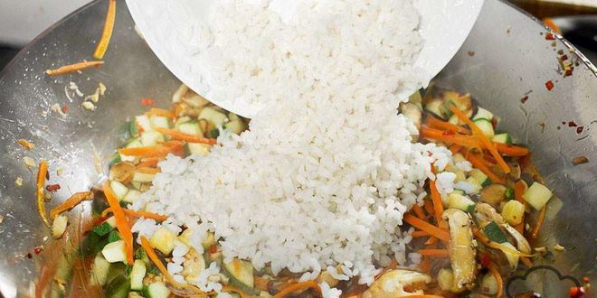 Рецепт китайского жареного риса
