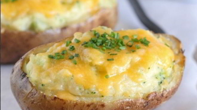 Рецепт печеного картофеля в духовке в фольге