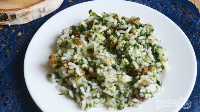 Рецепт риса со шпинатом и изюмом