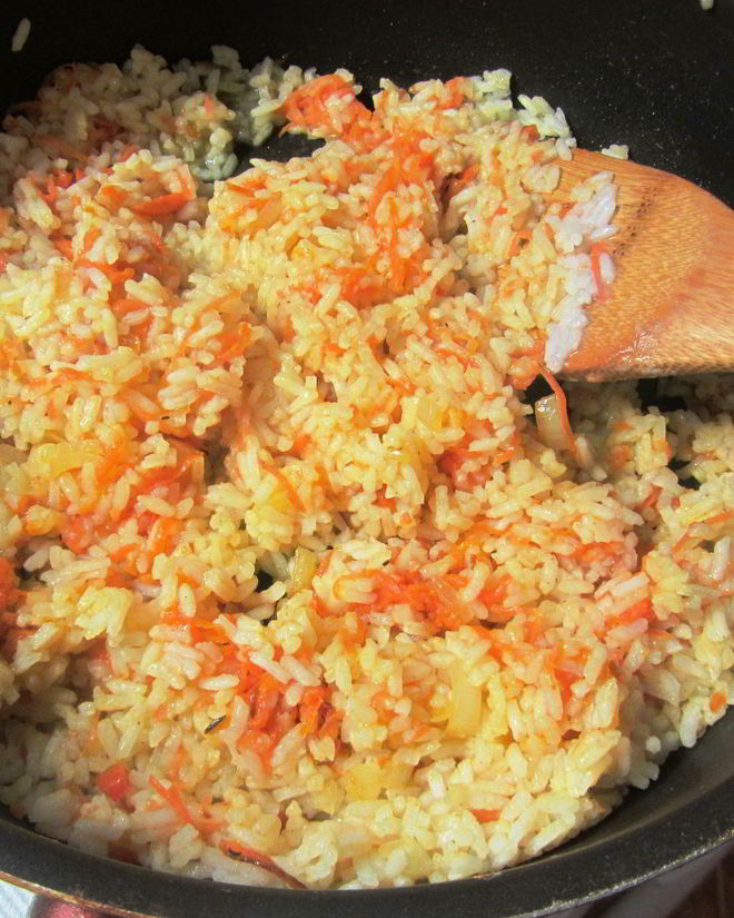 Рецепт риса жареного с морковью и луком