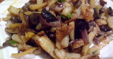 Рецепт Жареной картошечки с лесными грибочками