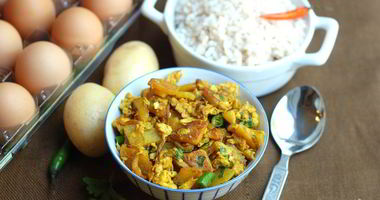 Рецепт Жареной картошки с яйцом и луком