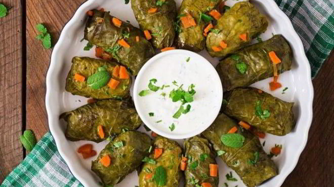 Рецепт долмы с мясом в виноградных листьях