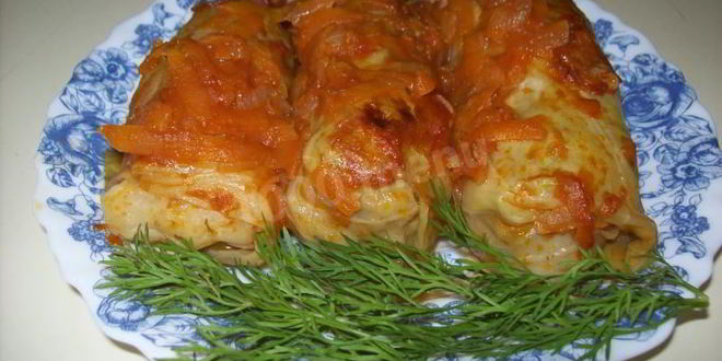 Рецепт Голубцов в томатном сметанном соусе в духовке