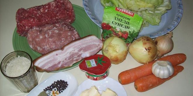 Рецепт голубцов в томатном сметанном соусе в духовке