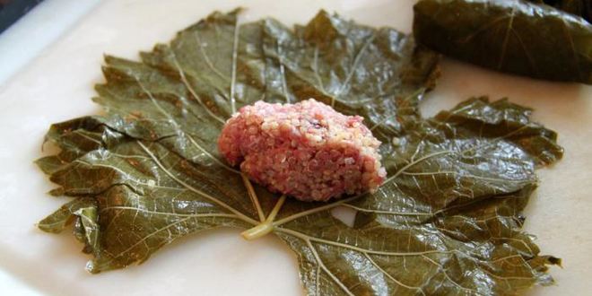 Рецепт голубцов в виноградных листьях