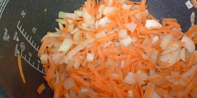 Рецепт ленивых голубцов с куриным фаршем в мультиварке