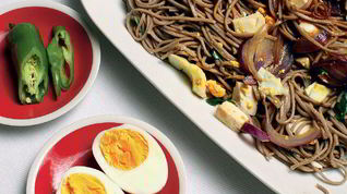 Рецепт Гречневой лапши с яйцами и сыром тофу