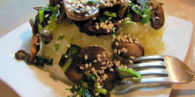 Рецепт грибочков жареных с имбирем и кунжутом