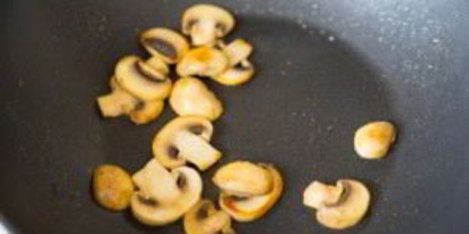 Рецепт грибов под белым соусом