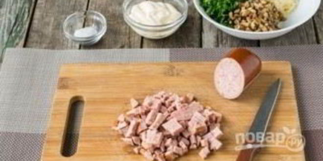 Рецепт грибов с колбасой в духовке