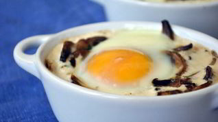 Рецепт Грибов в сливках, запеченые с яйцом