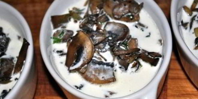 Рецепт грибов в сливках, запеченые с яйцом