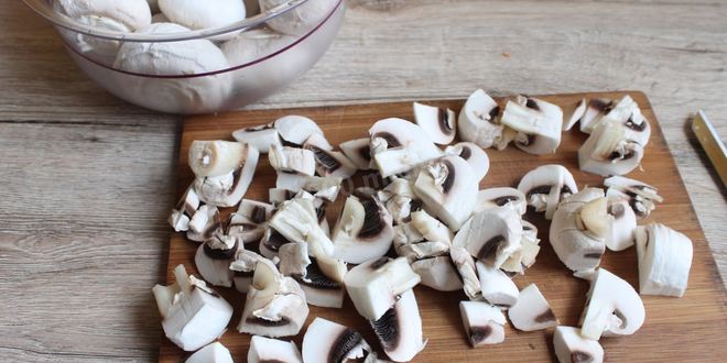 Рецепт грибов в сметане в мультиварке тушеные