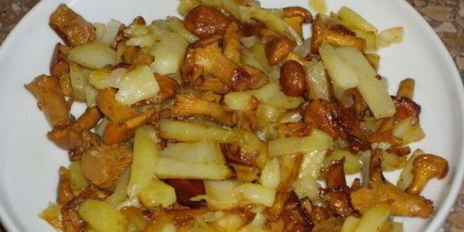 Рецепт Лисичек, жареных с картошкой