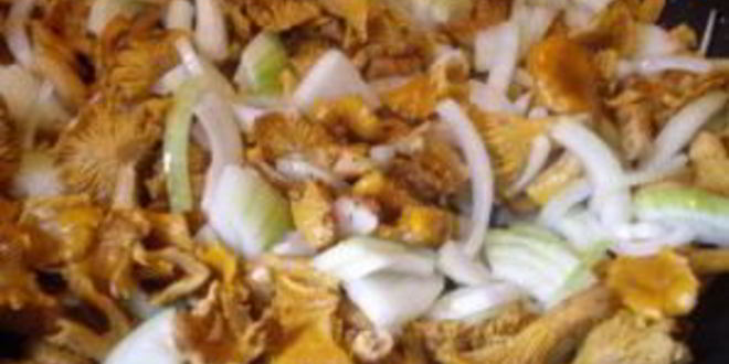 Рецепт лисичек, жареных с картошкой