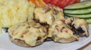 Рецепт Шампиньонов, фаршированных курицей и овощами